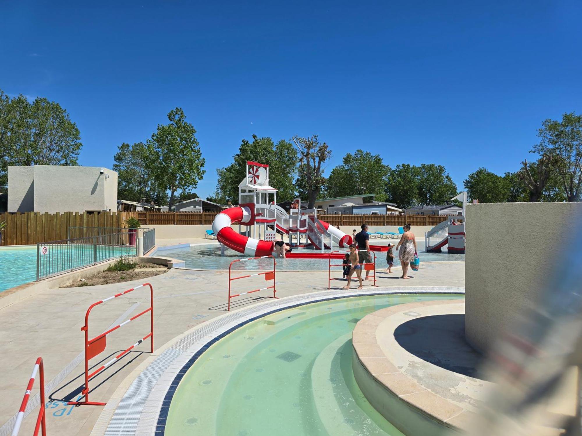 ונדרה Mobilhome Lodge 3 Chambres, 500M Plage, Camp 5 Etoiles מראה חיצוני תמונה